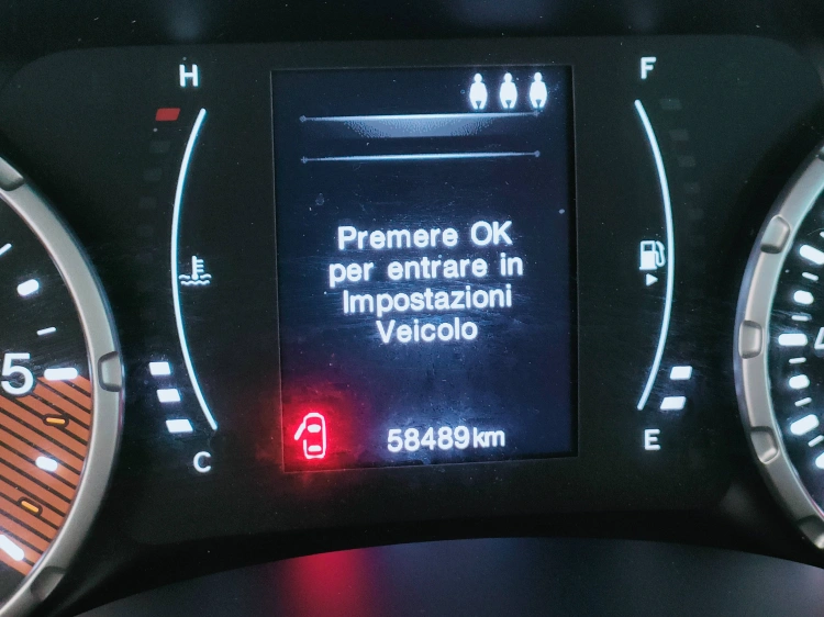 16 - Jeep Renegade Renegade 1.6 mjt Longitude 2wd 130cv