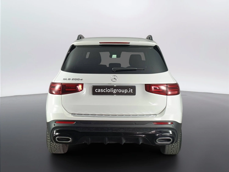 5 - Mercedes-Benz GLB 200 d AMG Line Advanced Plus auto