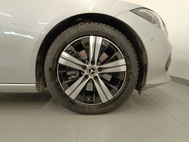 16 - Mercedes-Benz Classe C 220 d mhev Advanced Plus 4matic 197cv auto
