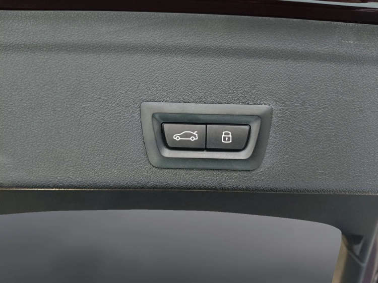 12 - BMW X6 BMW X6 xDrive40d M Sport