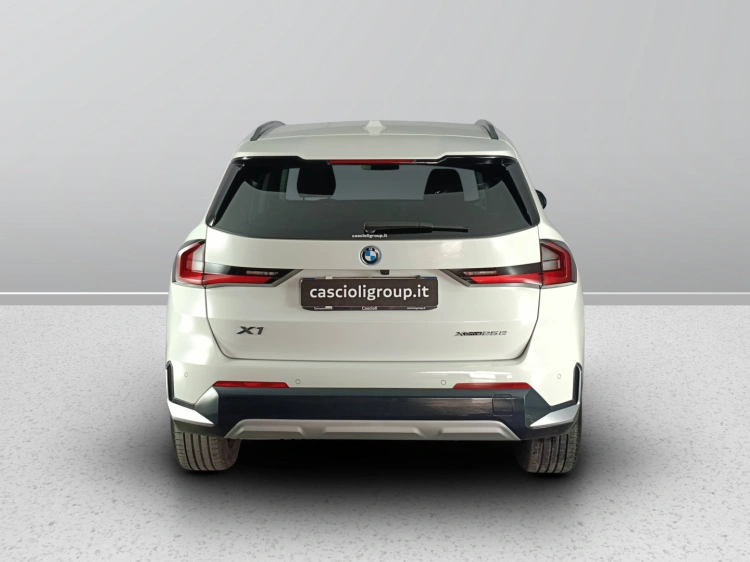4 - BMW X1 X1 xDrive25e
