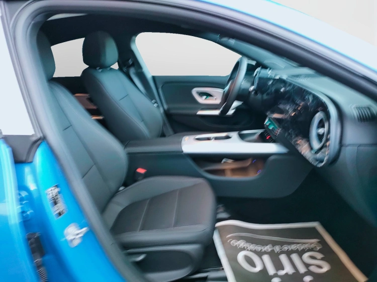 9 - Mercedes-Benz CLA 250+ con tecnologia EQ