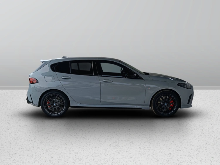 6 - BMW Serie 1 BMW M135 xDrive