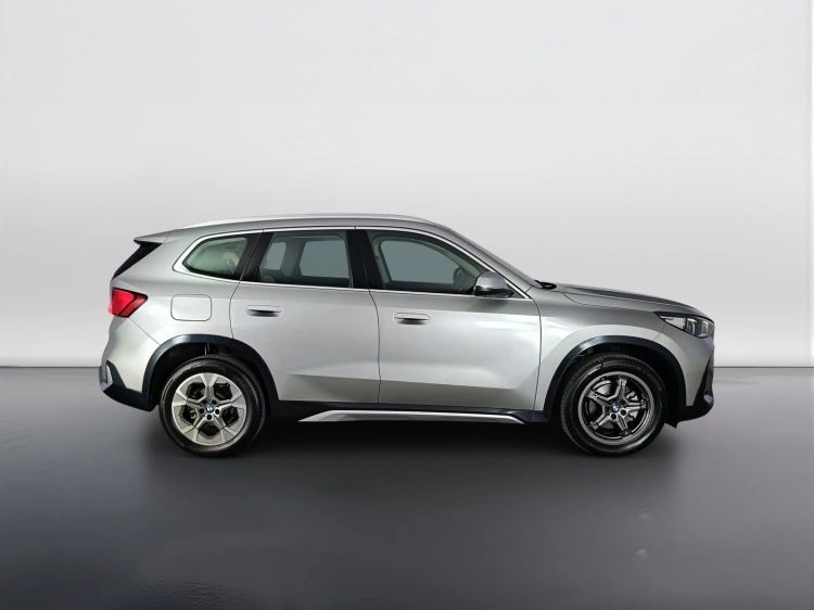 3 - BMW X1 X1 sdrive18d X-Line auto