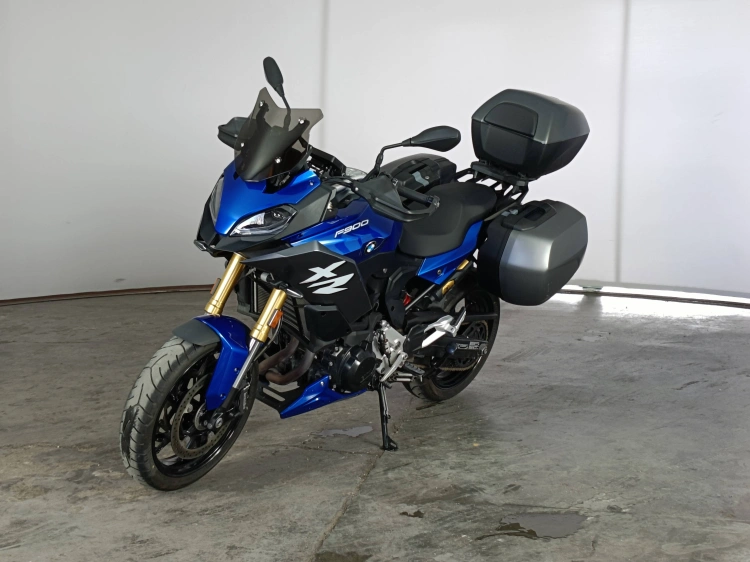 4 - BMW Motorrad F 900 XR F 900 XR Sport Abs