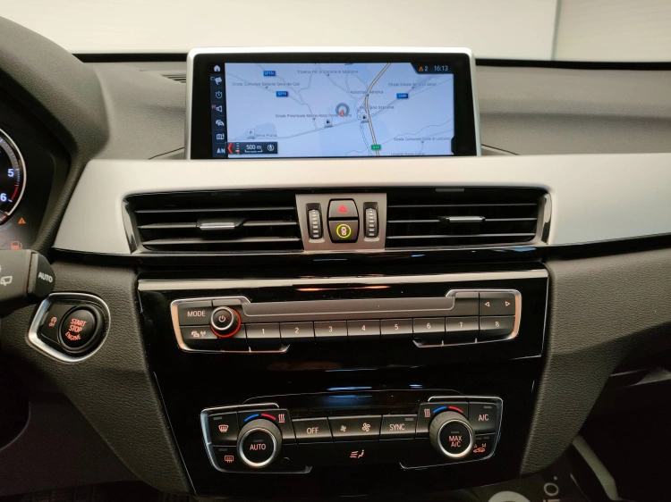 12 - BMW X1 X1 xdrive18d Advantage auto