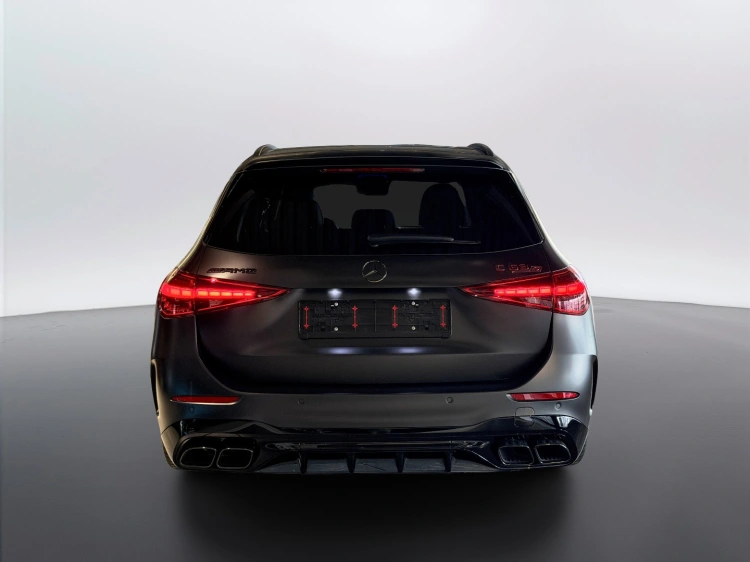 10 - Mercedes AMG Classe C Mercedes-AMG C 63 S E Performance 4Matic+ Station Wagon