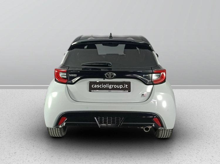 5 - Toyota Yaris Yaris 1.5h 130 GR Sport