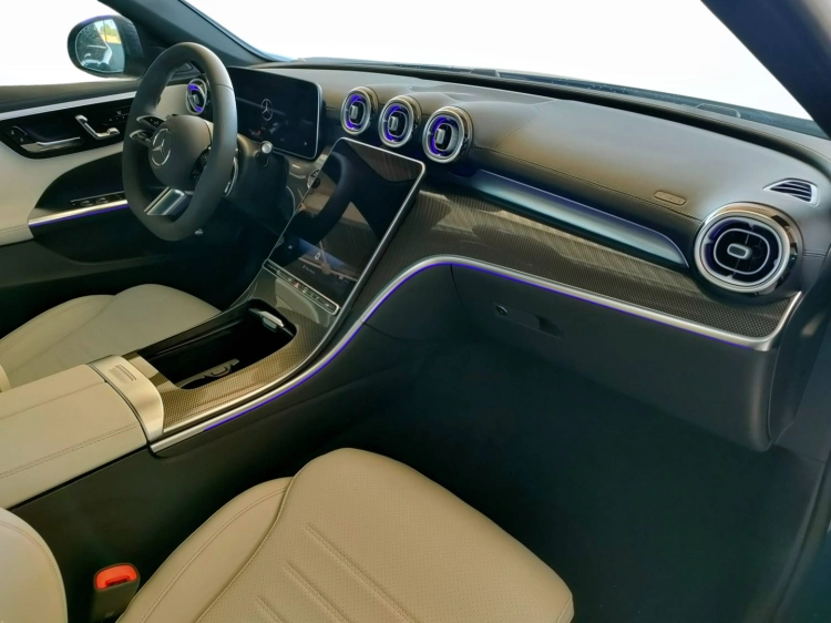 12 - Mercedes-Benz Classe C 220 d 4MATIC