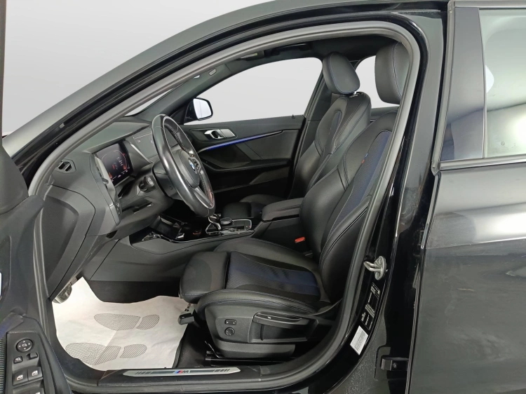 8 - BMW Serie 1 118d Msport auto