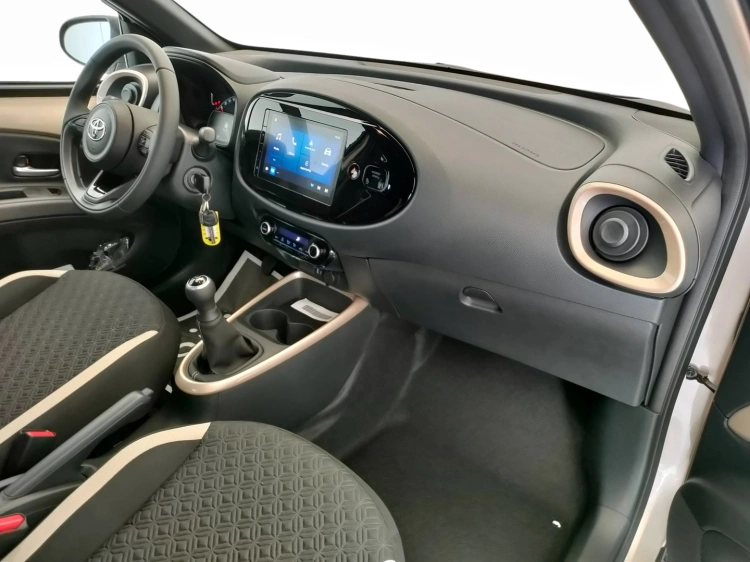 9 - Toyota Aygo X AYGO X 10B MT TREND MY24