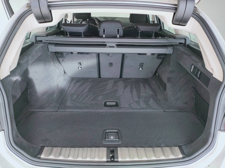 5 - BMW Serie 3 318d Touring mhev 48V Business Advantage auto