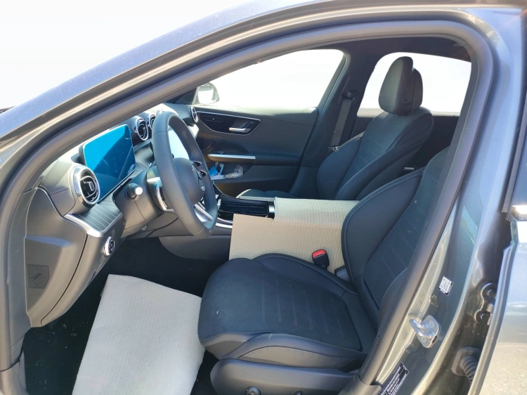 12 - Mercedes-Benz Classe C 220 d 4MATIC