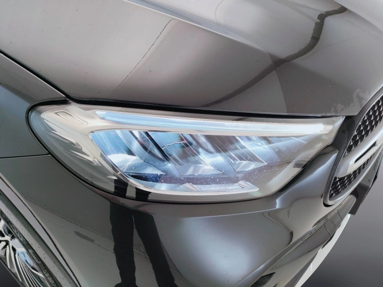 11 - Mercedes-Benz GLC 220 d AMG Advanced Plus 4matic auto