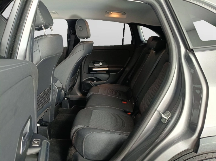 9 - Mercedes-Benz GLA 180 d Progressive Advanced Plus auto