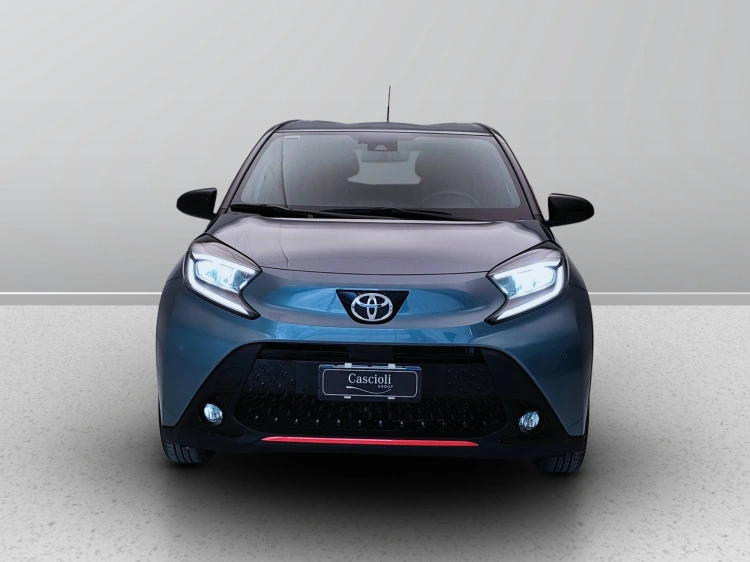2 - Toyota Aygo X Aygo X 1.0 Undercover 72cv s-cvt