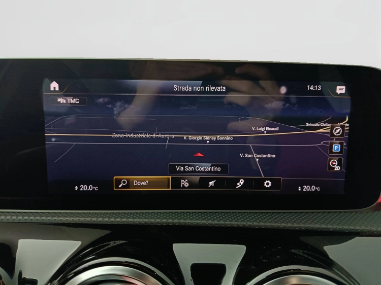 13 - Mercedes-Benz Classe A 180 d Premium auto
