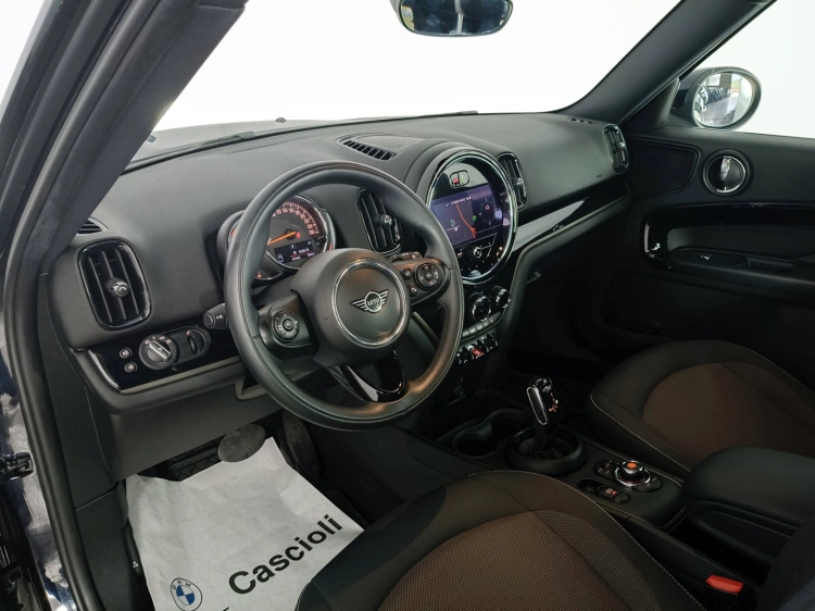7 - MINI Countryman Mini Countryman 2.0 Cooper D Business auto