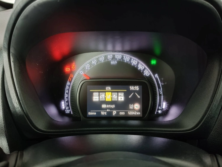 12 - Toyota AYGO X AYGO X 10B CVT LOUNGE MY24