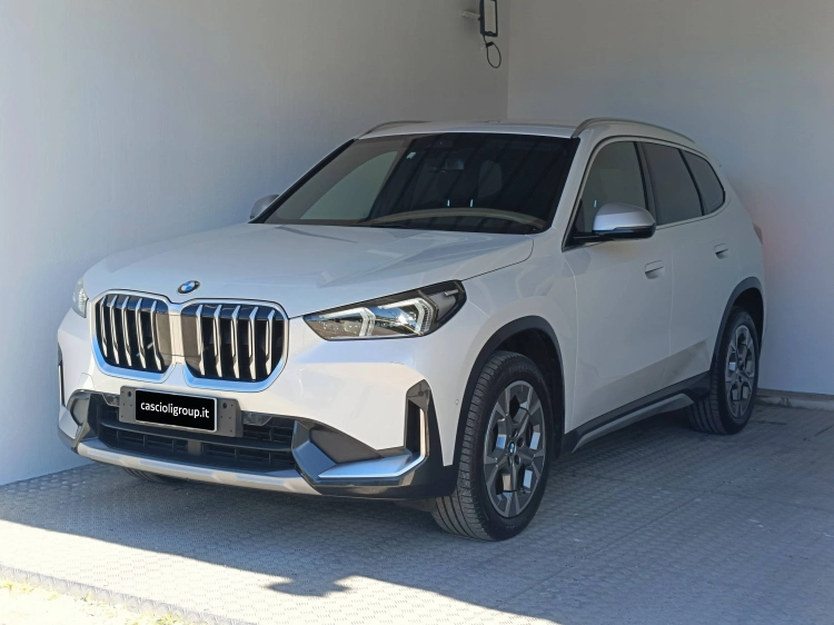 1 - BMW X1 X1 sdrive18d X-Line Edition Essence auto