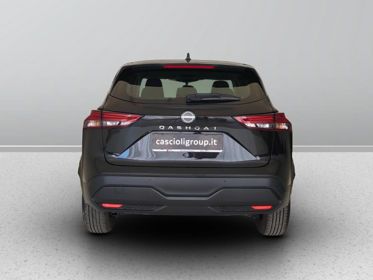 4 - Nissan Qashqai Qashqai 1.3 mhev Business 2wd 140cv