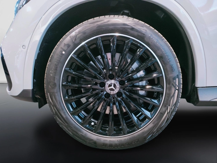 6 - Mercedes-Benz GLC 220 d 4MATIC Coupe