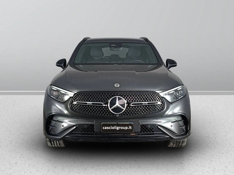 2 - Mercedes-Benz GLC 220 d AMG Premium Plus 4matic auto