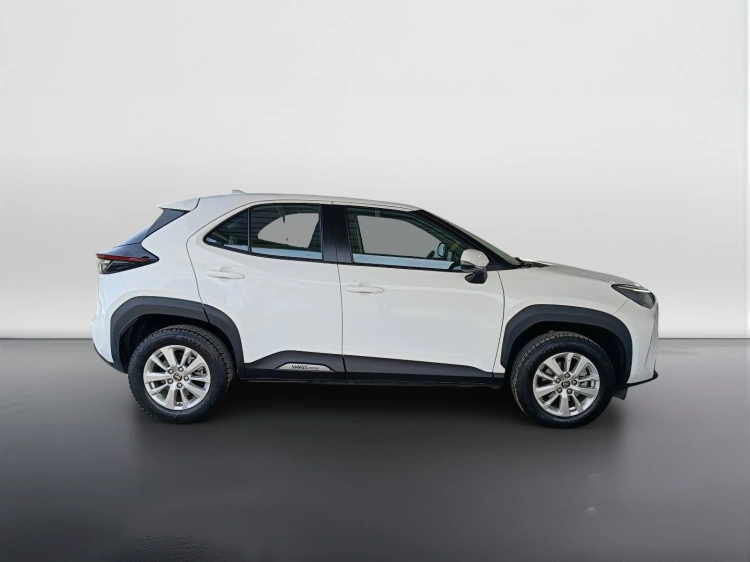 3 - Toyota Yaris Cross Yaris Cross 1.5h Active fwd 116cv e-cvt