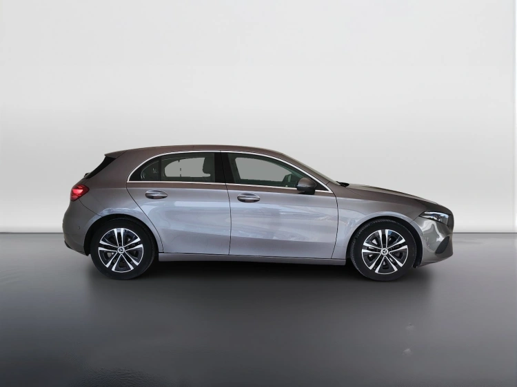 7 - Mercedes-Benz Classe A 180 d Progressive Advanced auto