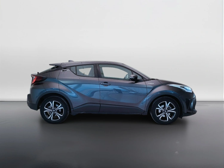 7 - Toyota C-HR C-HR 1.8h Active e-cvt