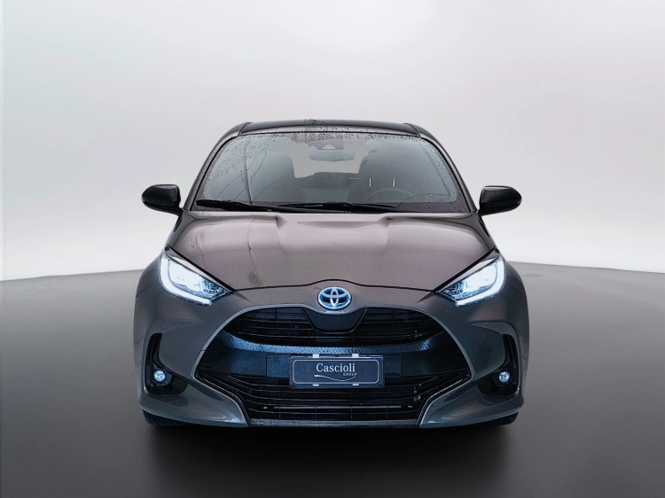 2 - Toyota Yaris Yaris 1.5h Lounge