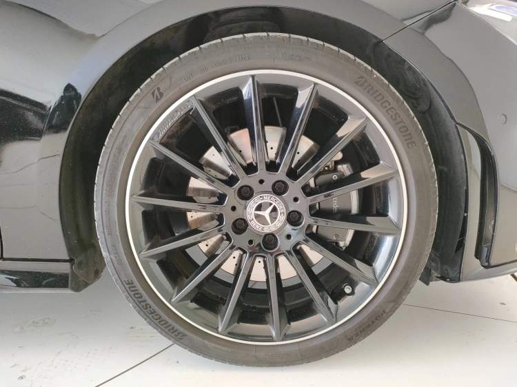 8 - Mercedes-Benz CLA Coupe 200 d Premium auto