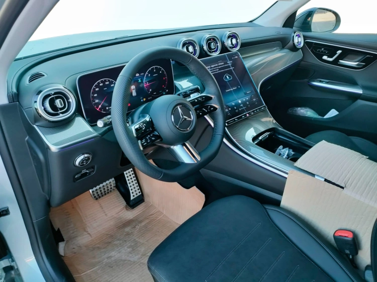 11 - Mercedes-Benz GLC 220 d 4MATIC