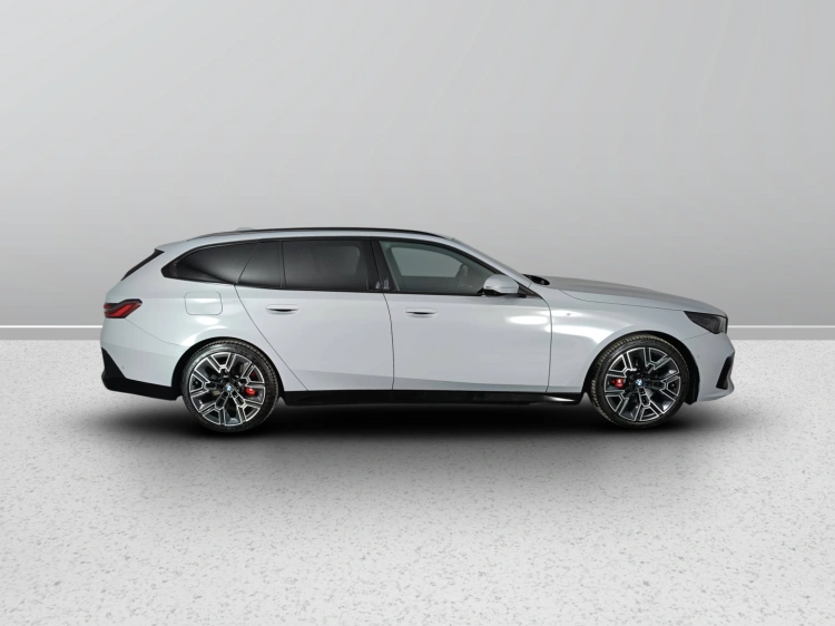 3 - BMW Serie 5 520d Touring 48V xdrive MSport Pro auto