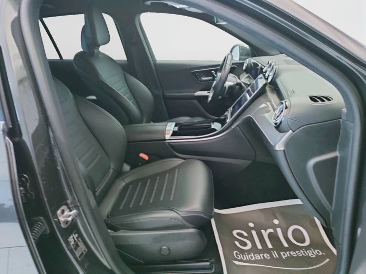 12 - Mercedes-Benz GLC 220 d AMG Advanced Plus 4matic auto