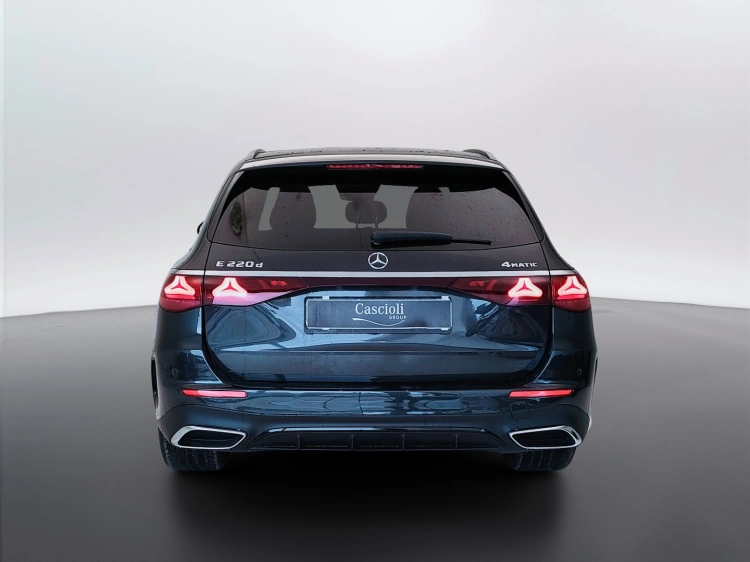 6 - Mercedes-Benz Classe E SW 220 d AMG Line Premium 4matic auto