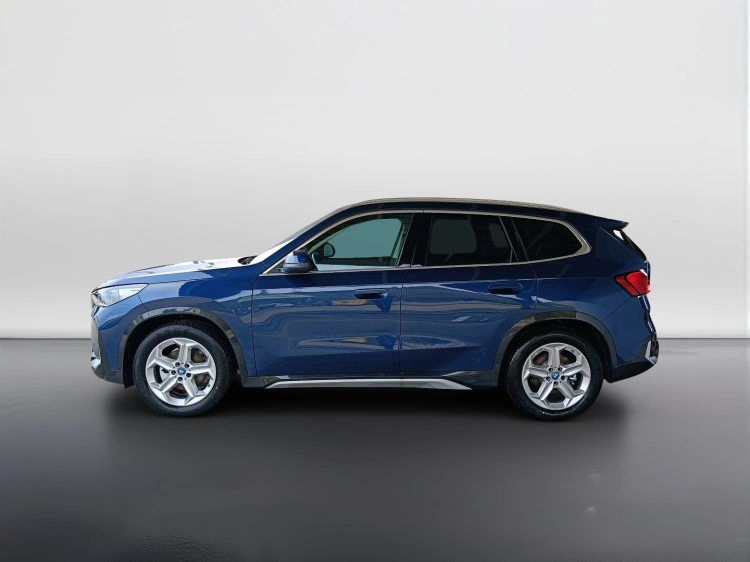 6 - BMW iX1 iX1 edrive 20 X-Line