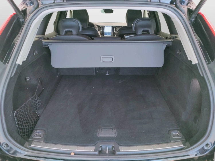 10 - Volvo XC60 XC60 2.0 b4 Core awd auto