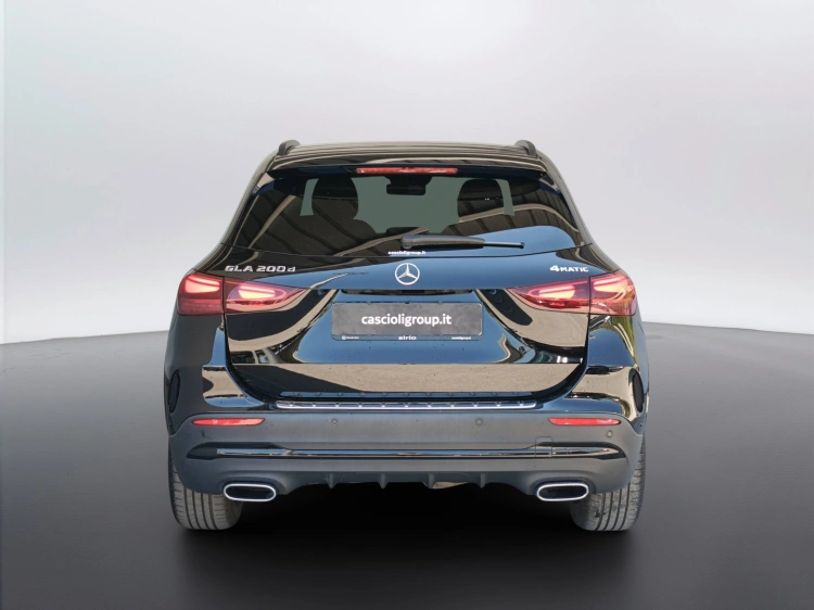 4 - Mercedes-Benz GLA 200 d AMG Line Advanced Plus 4matic auto