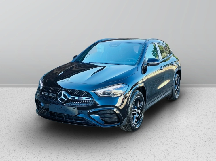 1 - Mercedes-Benz GLA 200 d automatic