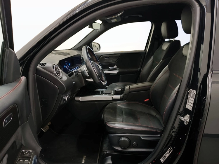 8 - Mercedes-Benz GLB 220 d Premium auto