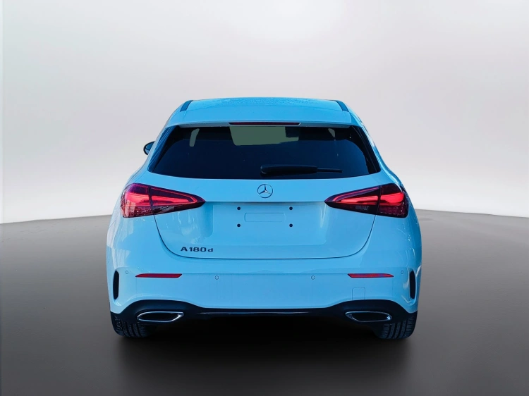 4 - Mercedes-Benz Classe A 180 d Automatic