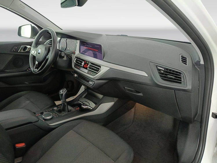 10 - BMW Serie 1 118d 5 Porte