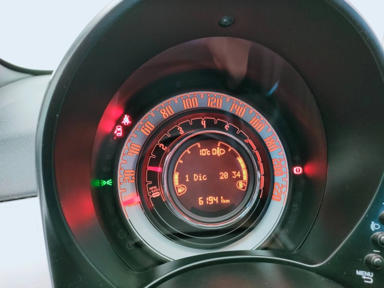 13 - Fiat 500 500 1.0 hybrid Connect 70cv