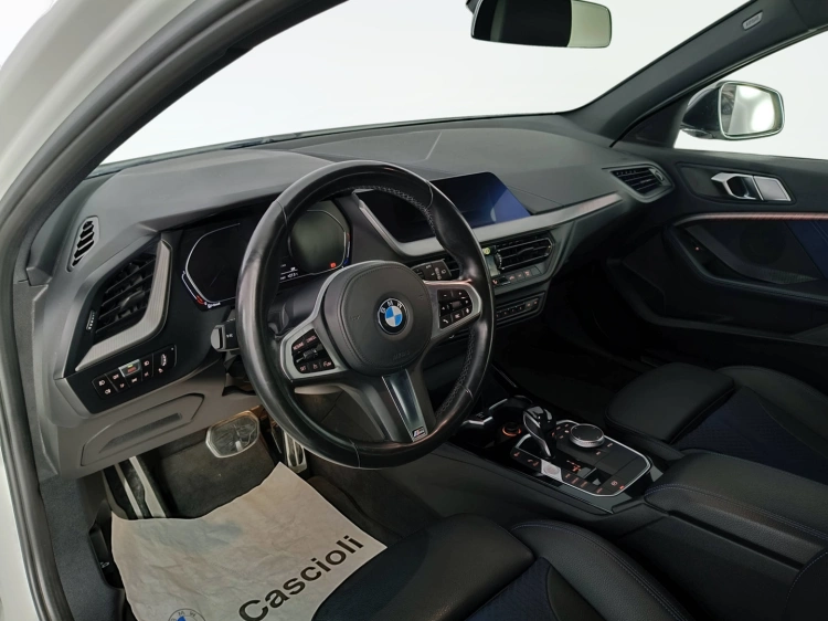 8 - BMW Serie 1 116d Msport auto