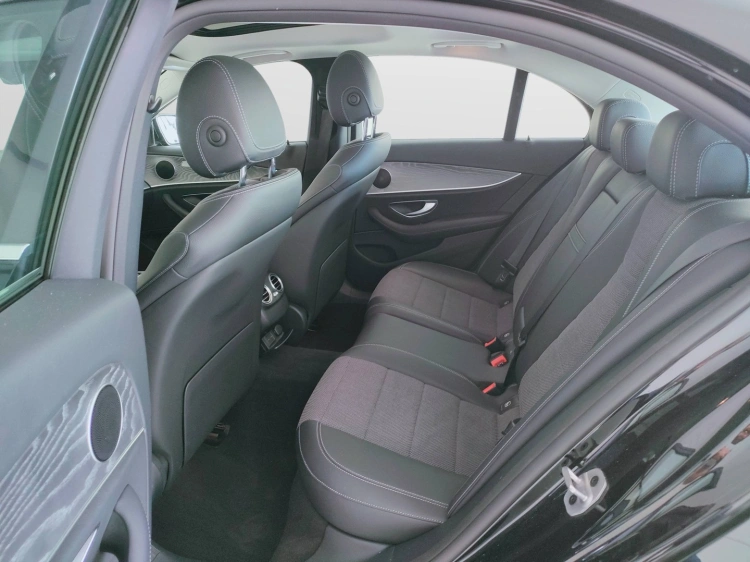15 - Mercedes-Benz Classe E 220 d Business Sport 4matic auto my20