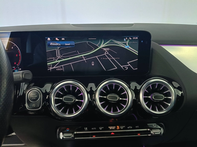 14 - Mercedes-Benz Classe B 180 d AMG Line Premium auto