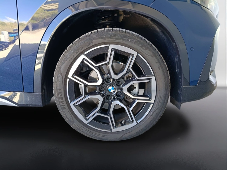 21 - BMW X1 X1 sdrive18d X-Line auto