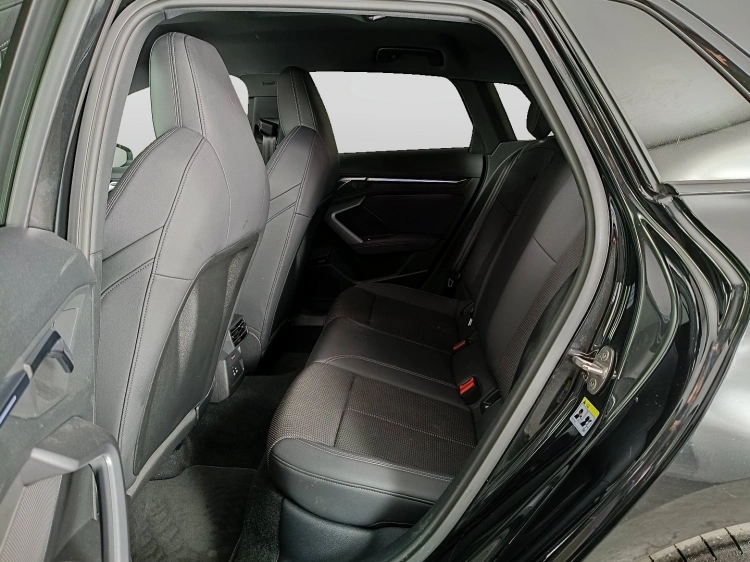 9 - Audi A3 A3 Sportback 2.0 tdi S line edition 150cv s-tronic