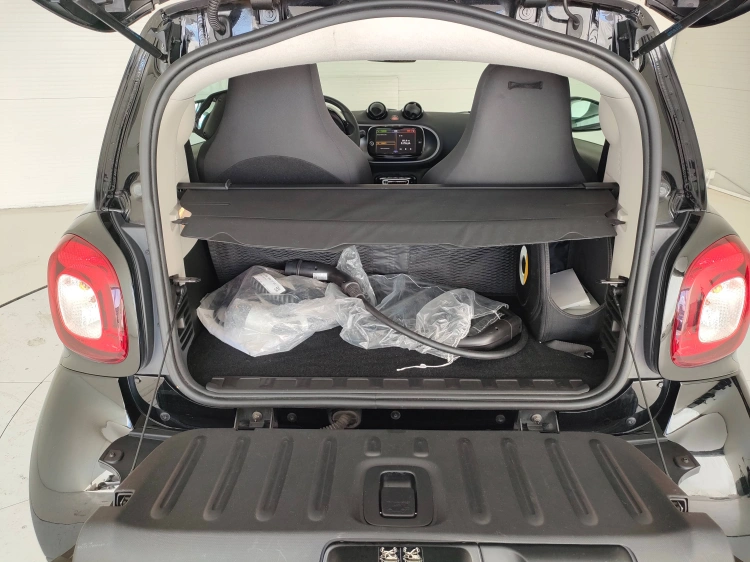 5 - smart fortwo Fortwo eq Passion 4,6kW